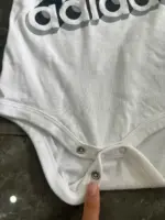 Set 1 bodysuit Adidas (màu đen) & kèm quần Carter’s (9 đến 12 tháng) tặng kèm bodysuit Adidas màu trắng Adidas - Ảnh 5