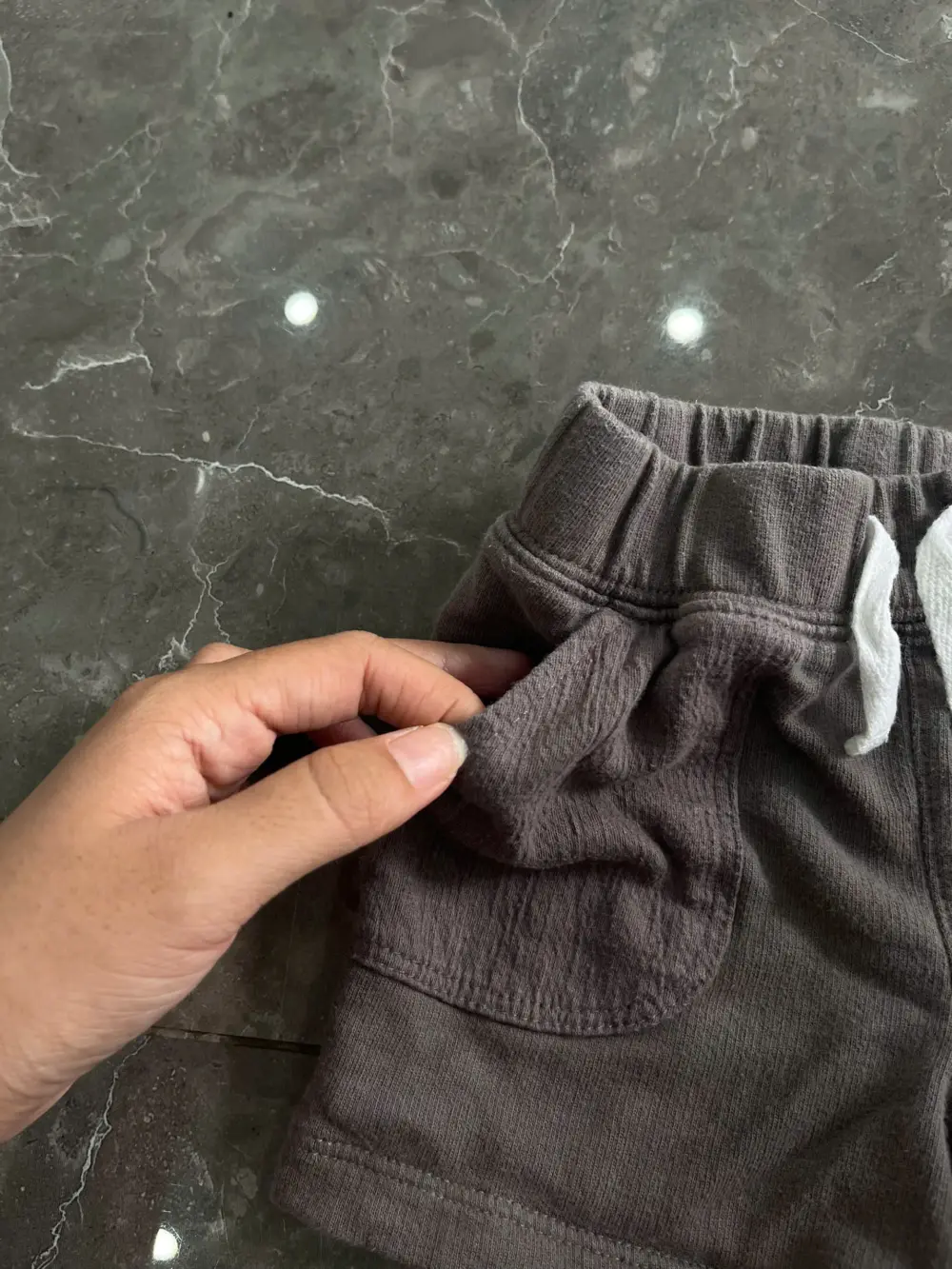 Set 1 bodysuit Adidas (màu đen) & kèm quần Carter’s (9 đến 12 tháng) tặng kèm bodysuit Adidas màu trắng Adidas - Ảnh 8