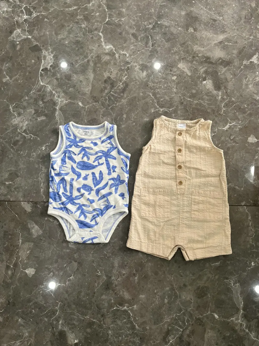 Set 2 bộ bodysuit Carter’s (6 đến 9 tháng)Carter’s - Ảnh 3