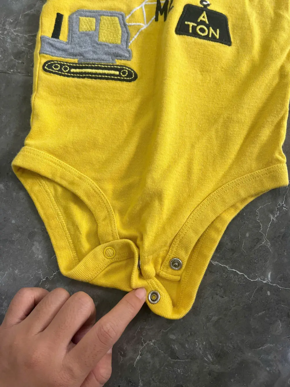 Set 2 bodysuit Carter’s tặng kèm quần đùi cho bé (6 đến 9 tháng)Carter’s - Ảnh 14