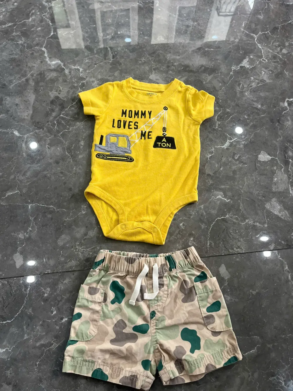 Set 2 bodysuit Carter’s tặng kèm quần đùi cho bé (6 đến 9 tháng)Carter’s - Ảnh 7