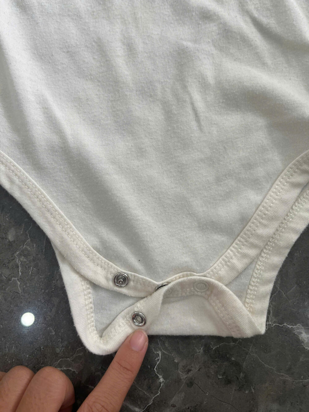 Set 3 món đồ cho bé mix brand H&M, Little ricky’s, Carter’s H&M, Little ricky’s, Carter’s - Ảnh 11