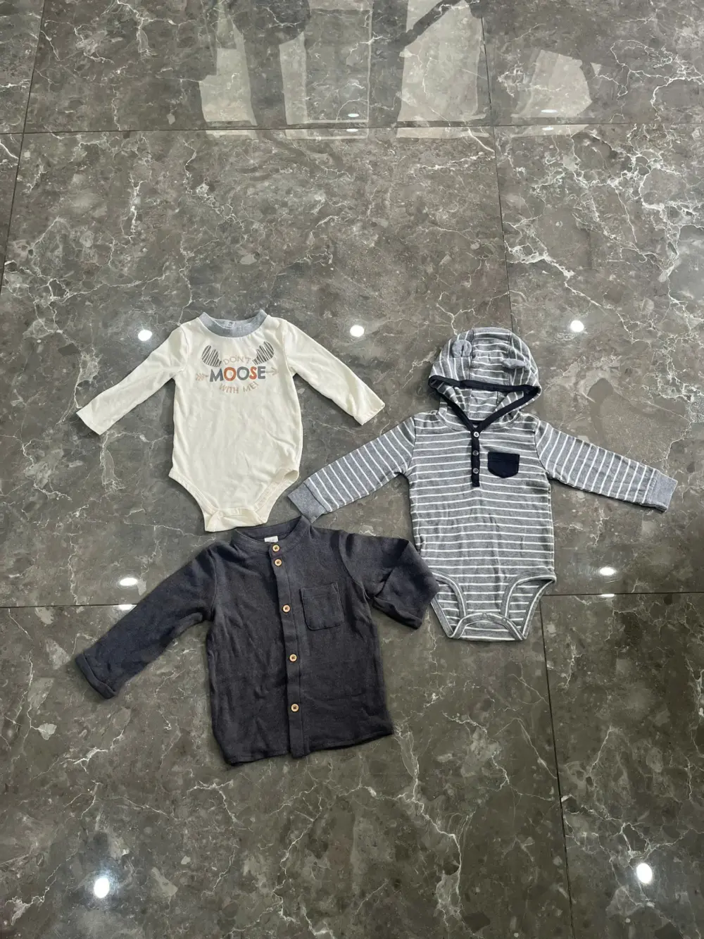 Set 3 món đồ cho bé mix brand H&M, Little ricky’s, Carter’s H&M, Little ricky’s, Carter’s - Ảnh 5