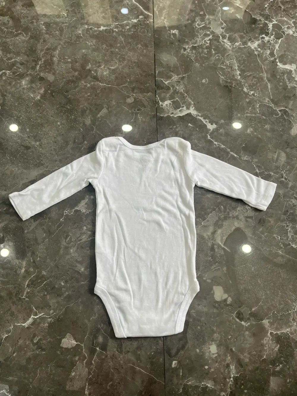 Set 4 bộ bodysuit Carter’s (3 đến 6 tháng)Carter’s - Ảnh 16