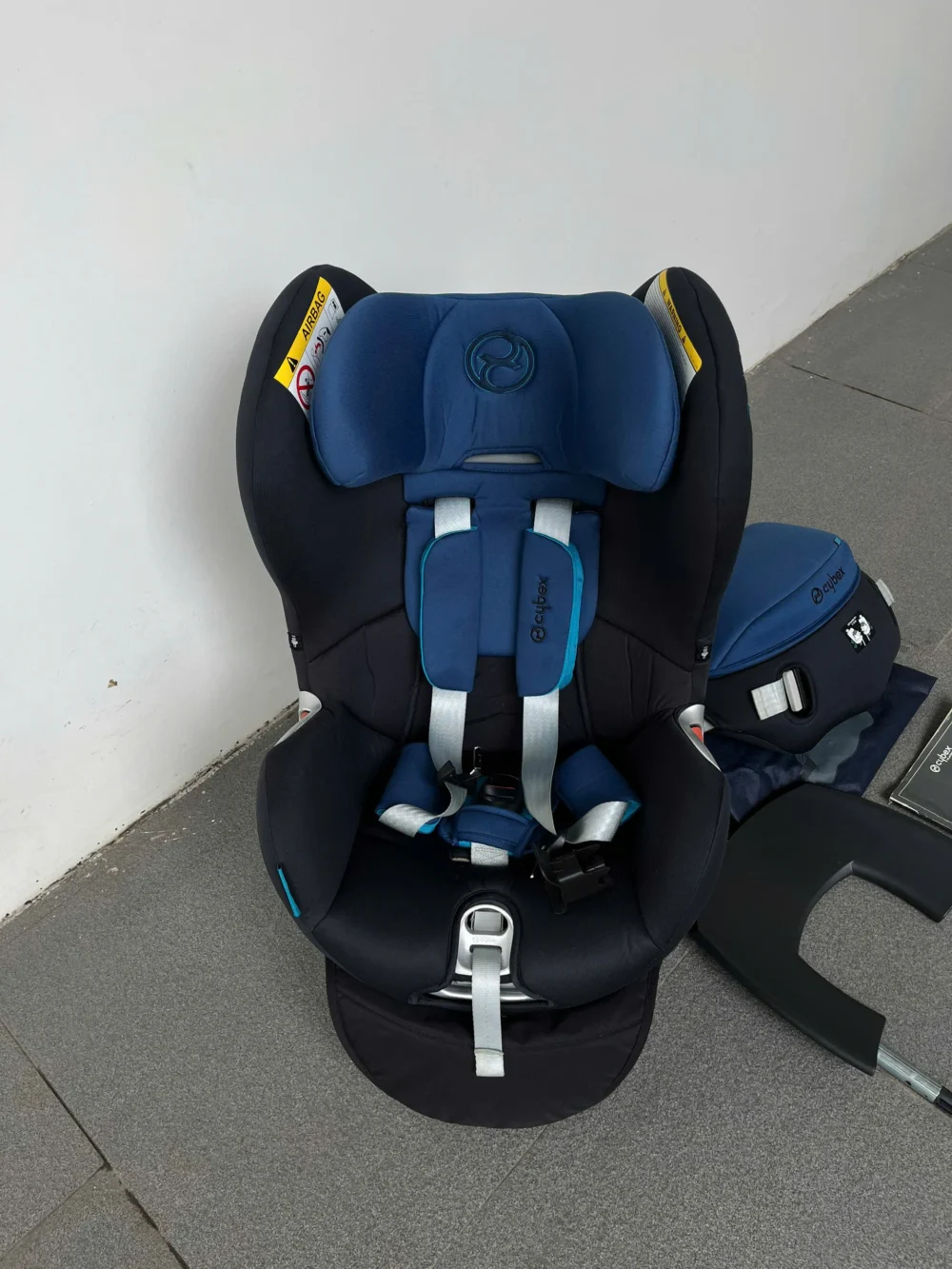 Ghế ngồi ô tô Cybex sirona kèm base isofix (màu xanh đen) 0-4 tuổi tối đa 18kg - Ảnh 3