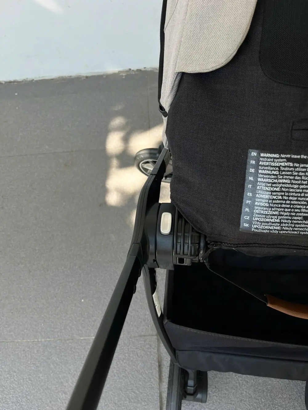 Xe đẩy Nuna triv (màu đen khung đen) 0-4 tuổi tối đa 22kg - Ảnh 10