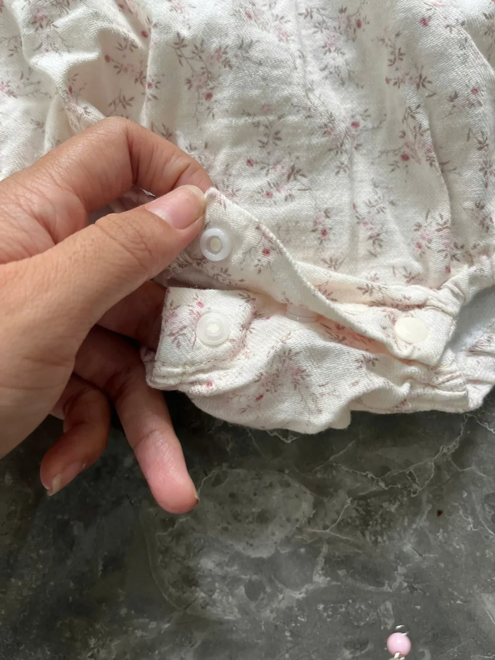 Set 3 món đồ bé gái vintage màu hồng mix brand (size 66) - Ảnh 15
