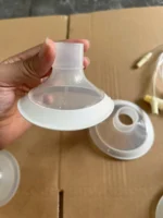 Máy hút sữa Medela Sonata tặng kèm cặp phễu silicone Lacteck (no box, còn túi vải của hãng, hết bảo hành) - Ảnh 22