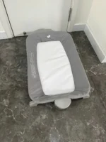 Khay thay tã có chân đế (có thể gắn cũi Joie) - Ảnh 2