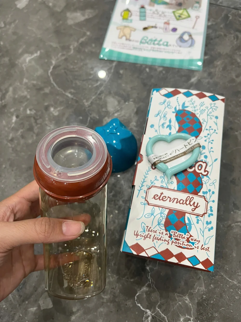Set 2 bình sữa Betta Cổ Rộng 240ml kèm núm ti, kem trị rạn nứt đầu ti, chọc núm ti của hãng (full box) - Ảnh 17