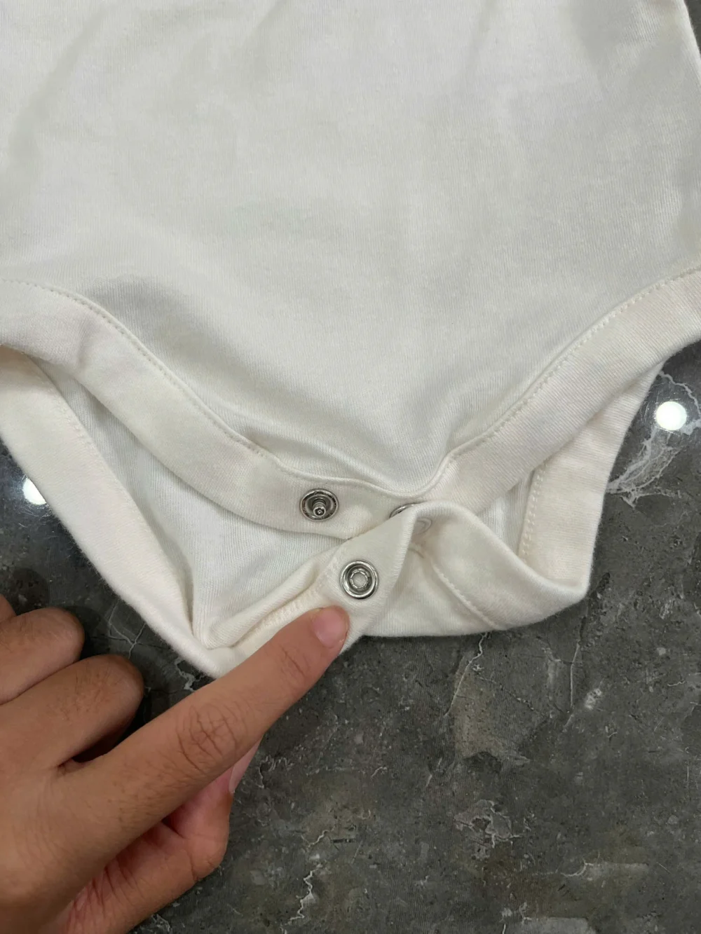 Set 4 bộ bodysuit Mothercare (size newborn) tặng kèm 1 bodysuit đã sử dụng nhẹ - Ảnh 17