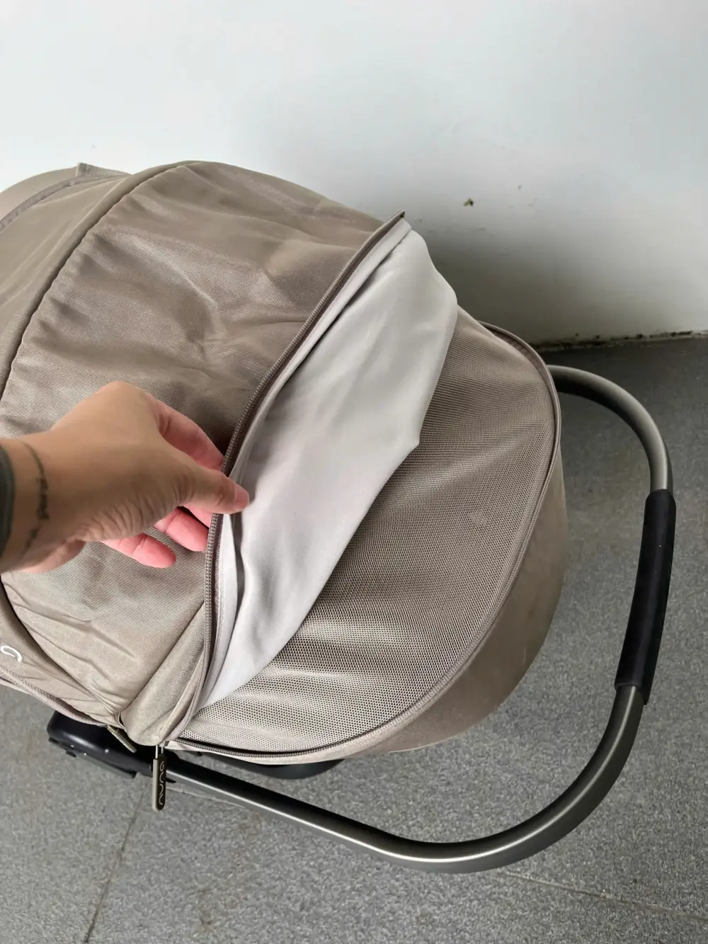 Nôi Nuna pipa icon sơ sinh (infant) kiêm ghế oto cho sinh đến tối đa 13kg (2 tuổi) sẵn kèm khung lắp xe đẩy Nuna triv - Ảnh 7