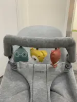 Ghế rung Baby Bjorn vải 3D màu xám nhạt kèm thanh đồ chơi (còn box) - Ảnh 5