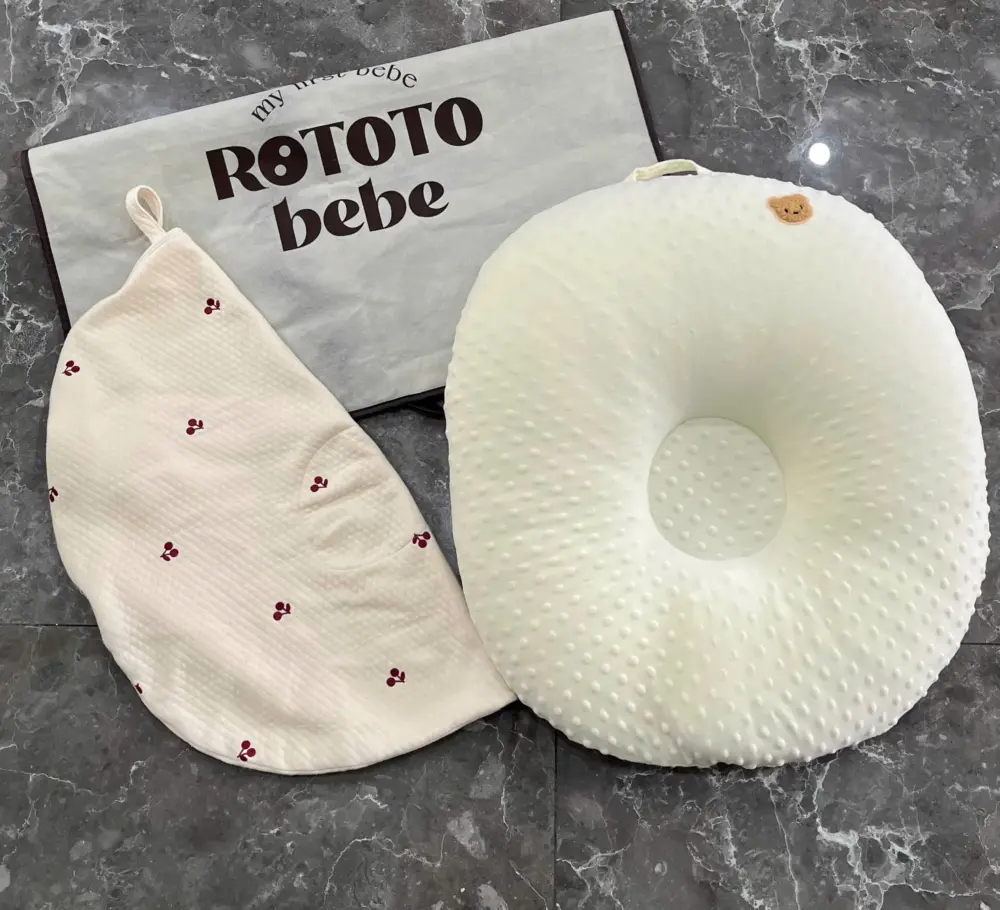 Gối chống trào ngược Rototo Bebe lụa chữ C, tặng kèm 1 bọc gối nhung nobrand (còn túi đựng) 0-14 tháng - Ảnh 9