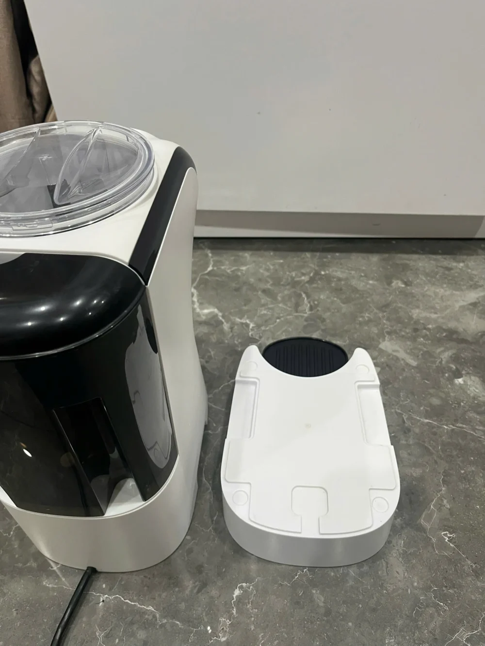 Máy pha sữa Baby Brezza Formula Pro Mini màu trắng - Ảnh 9