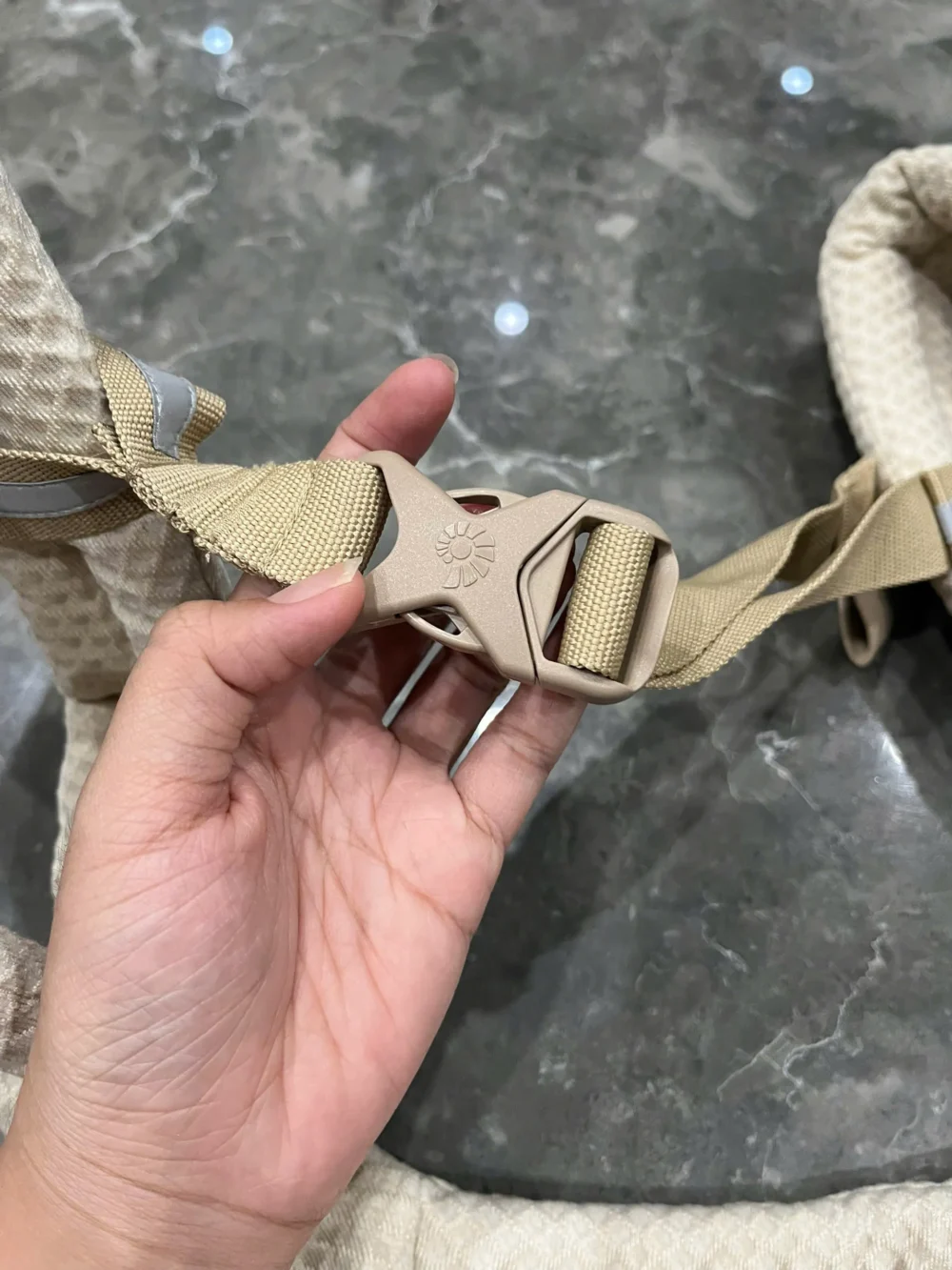 Địu Ergo baby Alta Hip Seat màu kem (kèm box) - Ảnh 14