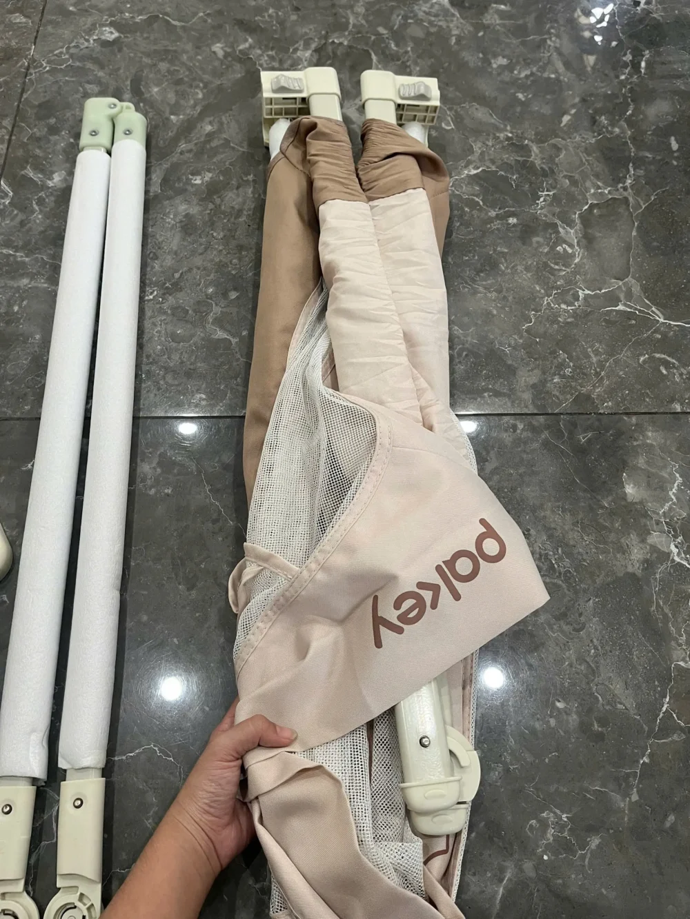 Thanh chắn giường Pakey Premium gấp gọn, tháo lắp tiện lợi KT 1m6x2m (tổng 3 mặt) - Ảnh 8