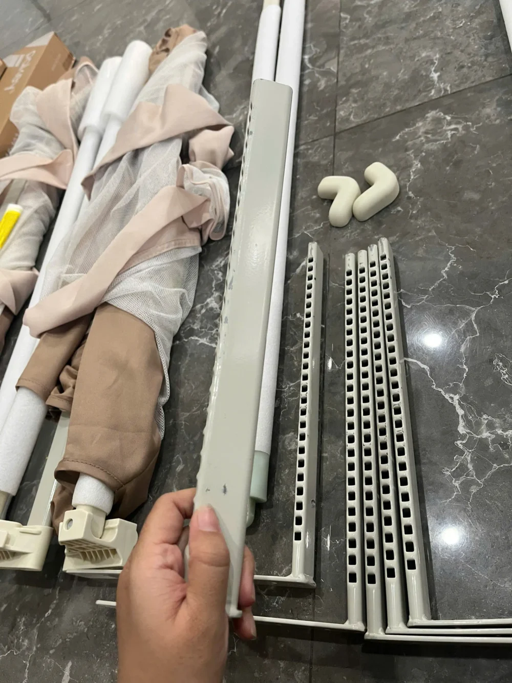 Thanh chắn giường Pakey Premium gấp gọn, tháo lắp tiện lợi KT 1m6x2m (tổng 3 mặt) - Ảnh 12
