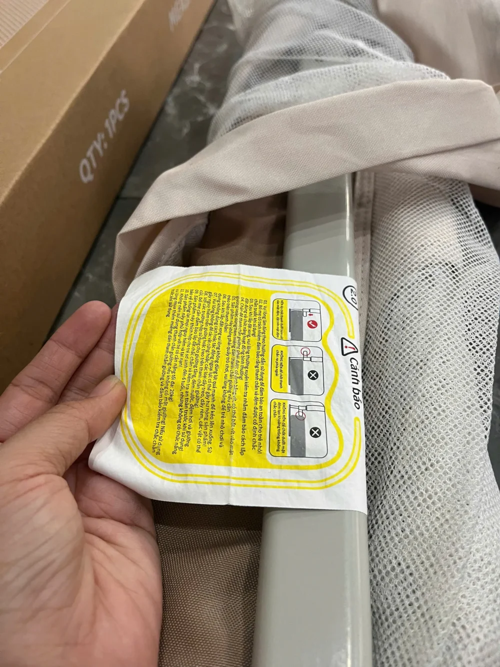 Thanh chắn giường Pakey Premium gấp gọn, tháo lắp tiện lợi KT 1m6x2m (tổng 3 mặt) - Ảnh 14