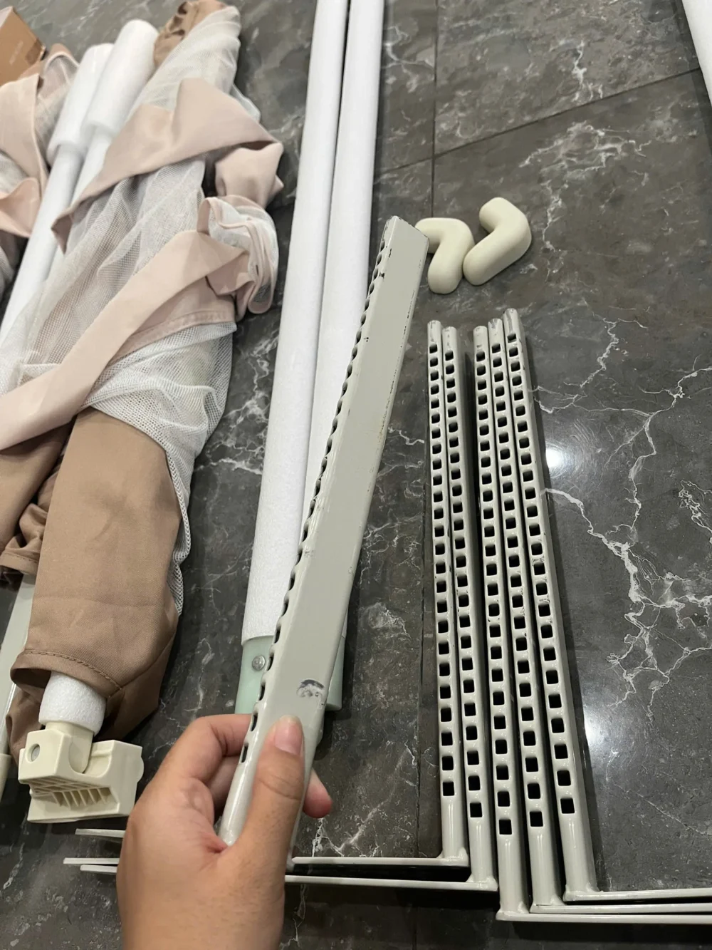 Thanh chắn giường Pakey Premium gấp gọn, tháo lắp tiện lợi KT 1m6x2m (tổng 3 mặt) - Ảnh 7
