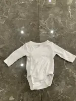 Set 3 bodysuit dài tay vạt chéo bé H&M (size newborn) - Ảnh 4