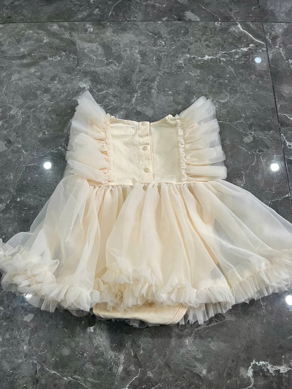 Đầm body phối lưới màu kem Little bill (size 0-3m) - Ảnh 4