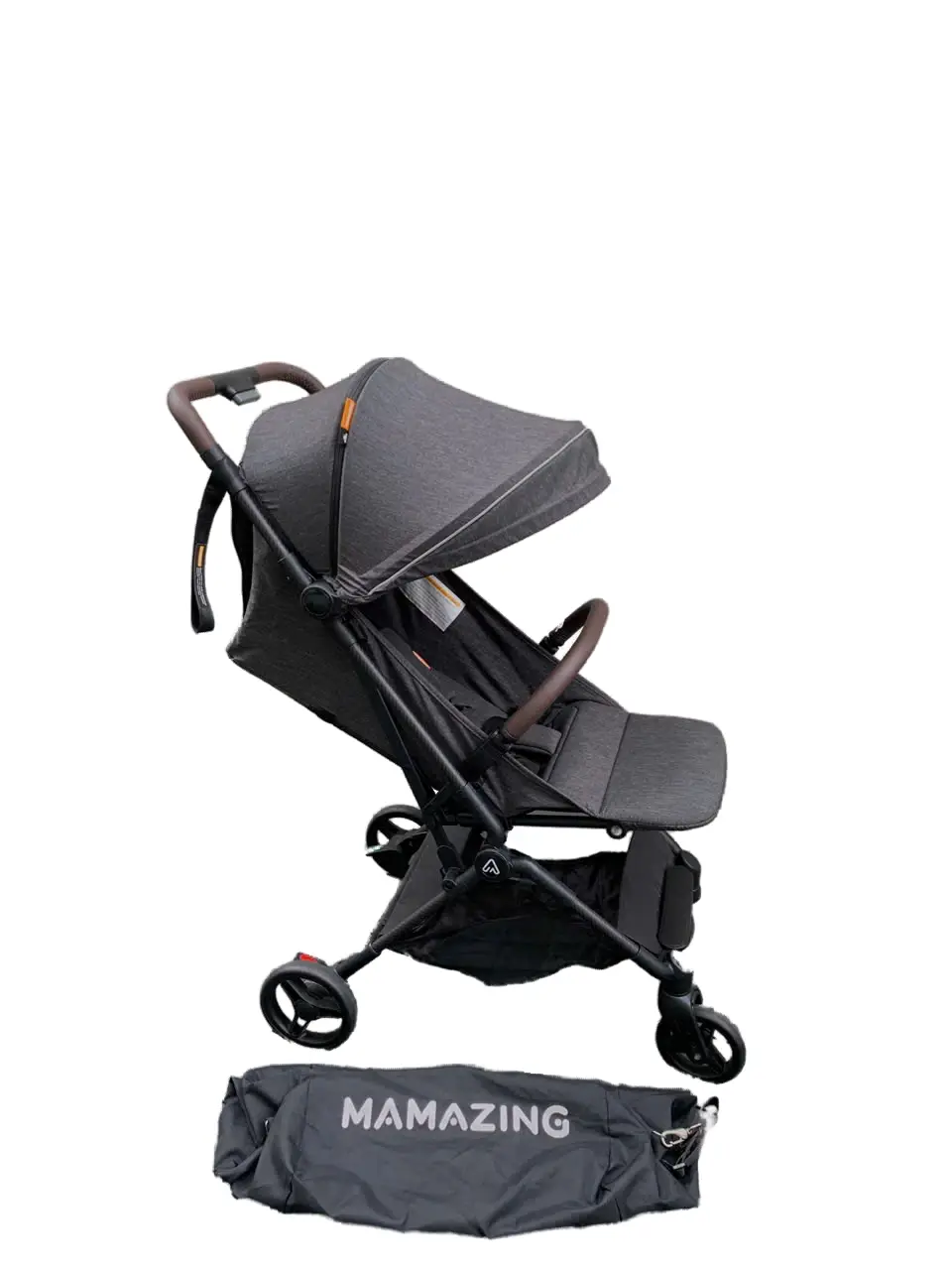 craiyon_180755_image Xe đẩy Mamazing khung carbon siêu nhẹ gọn, màu đen xám (kèm túi vải đựng) - Ảnh 1