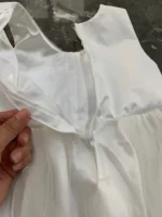 Đầm công chúa xoè đính hoa màu trắng bé gái (1 đến 2 tuổi) - Ảnh 6