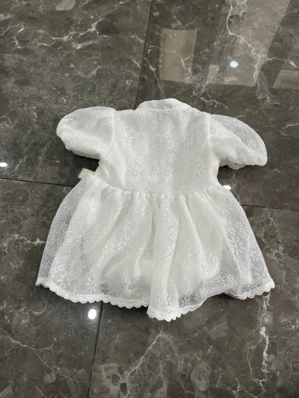 Đầm ren xoè phối lưới bodysuit đính nơ màu trắng (3 đến 6 tháng) No brand - Ảnh 4