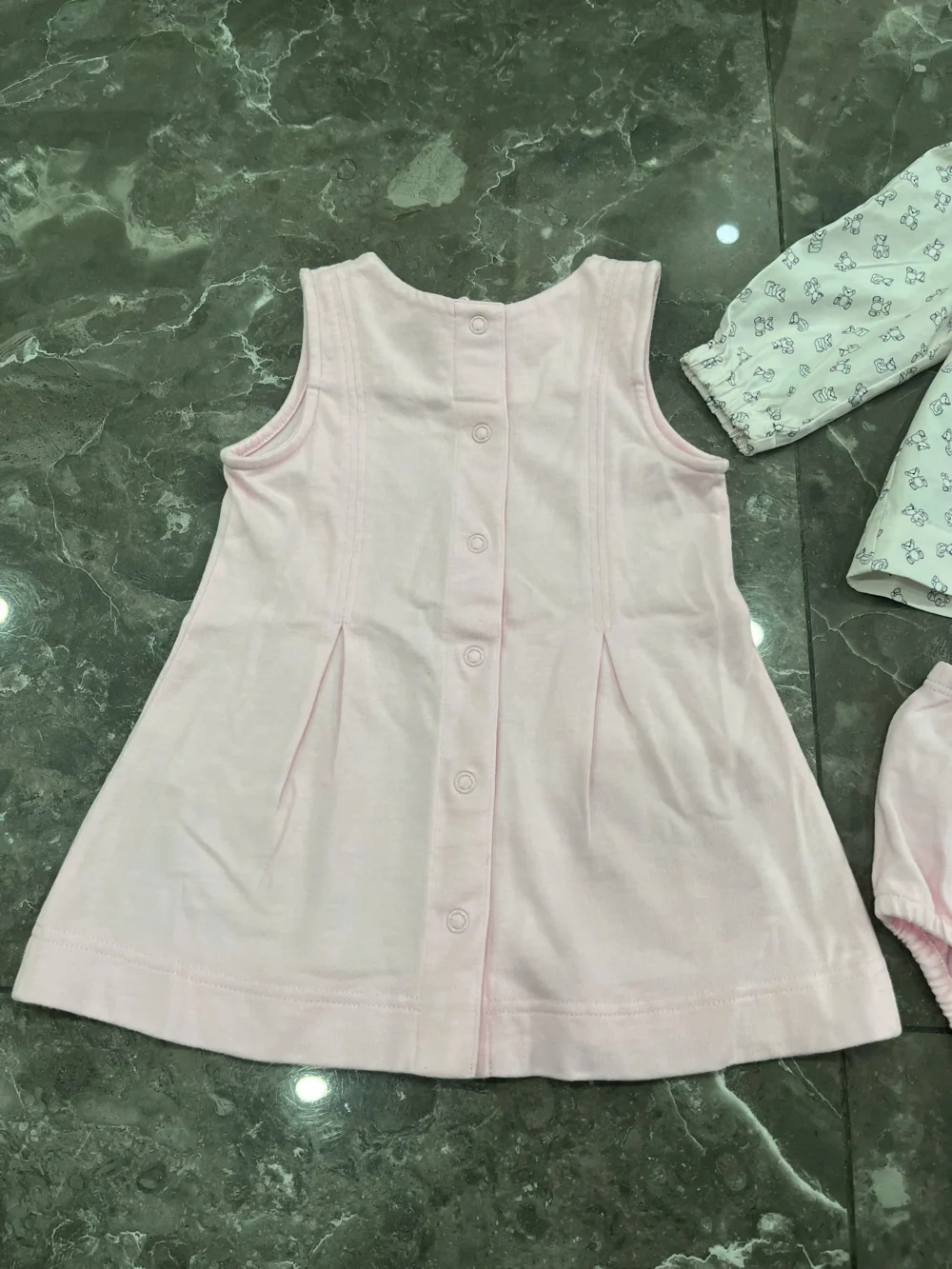 set váy sơ mi kèm áo khoác Burberry màu hồng nhạt (6 tháng) Burberry - Ảnh 13