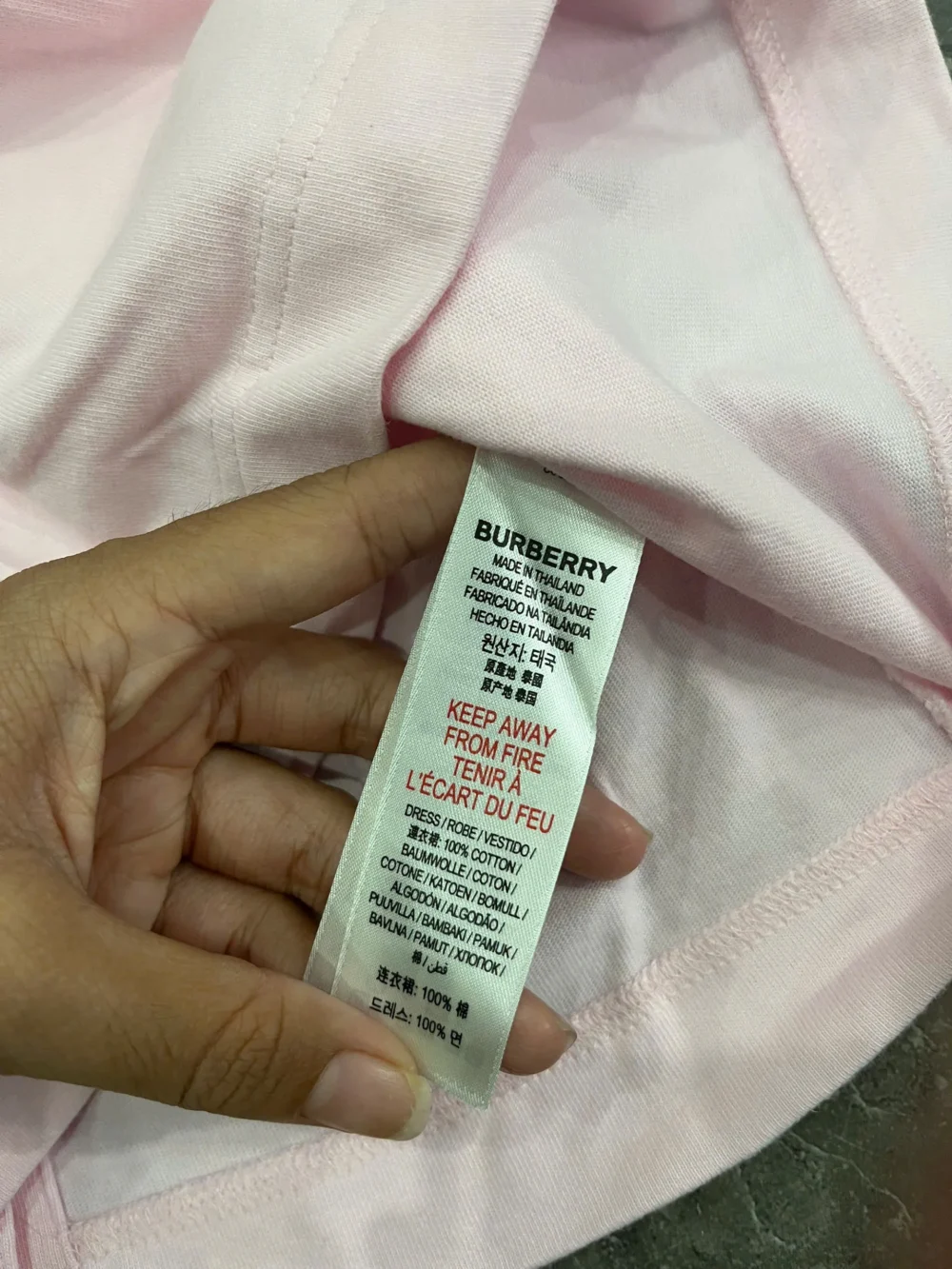 set váy sơ mi kèm áo khoác Burberry màu hồng nhạt (6 tháng) Burberry - Ảnh 14