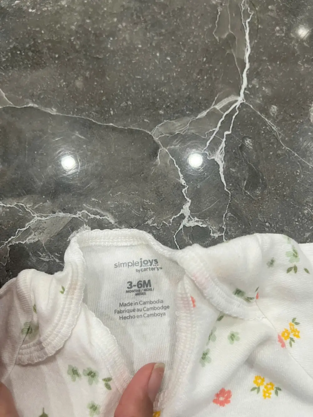 Set 3 món bodysuit váy yếm mix brand Carter’s , Cat & Jack (size 3/6m) - Ảnh 4