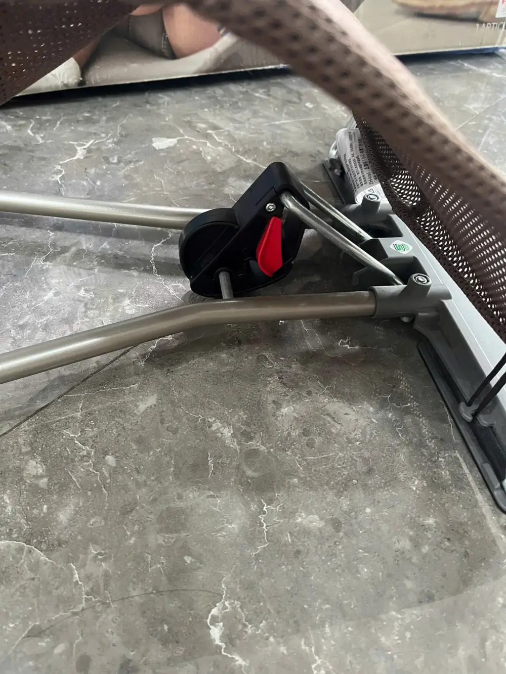 Ghế rung Baby Bjorn vải air mesh nâu choco (còn box) 3,2kg - 13kg 0-18M - Ảnh 12