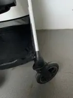 Xe đẩy Nuna triv màu xám đậm khung xám (kèm phụ kiện: màn chắn muỗi, móc treo đồ) - Ảnh 4