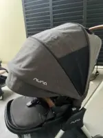 Xe đẩy Nuna triv màu xám đậm khung xám (kèm phụ kiện: màn chắn muỗi, móc treo đồ) - Ảnh 19