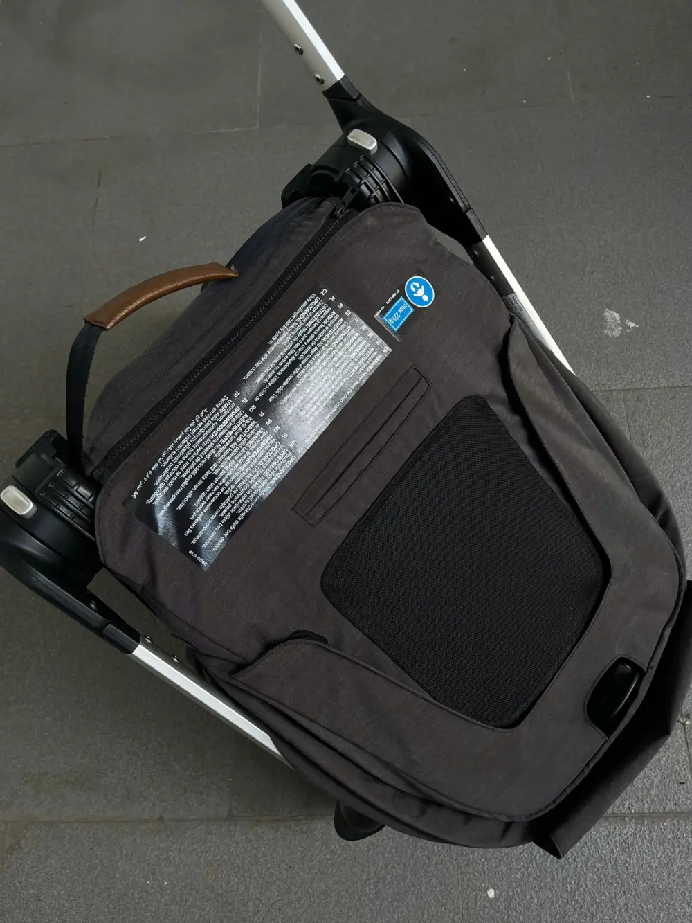 Xe đẩy Nuna triv màu xám đậm khung xám (kèm phụ kiện: màn chắn muỗi, móc treo đồ) - Ảnh 20