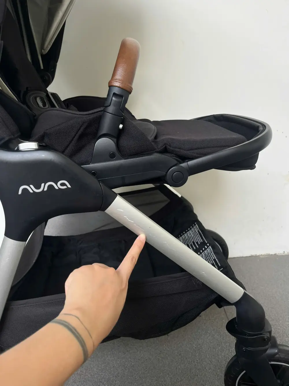 Xe đẩy Nuna triv màu đen khung xám 0-4 tuổi tối đa 22kg - Ảnh 16