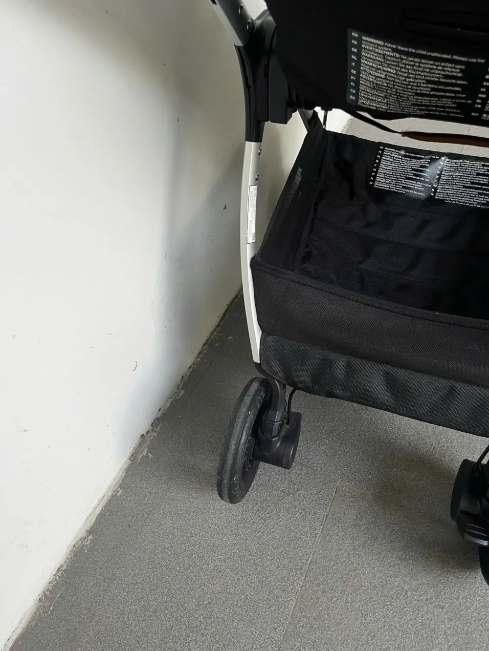 Xe đẩy Nuna triv màu đen khung xám 0-4 tuổi tối đa 22kg - Ảnh 21