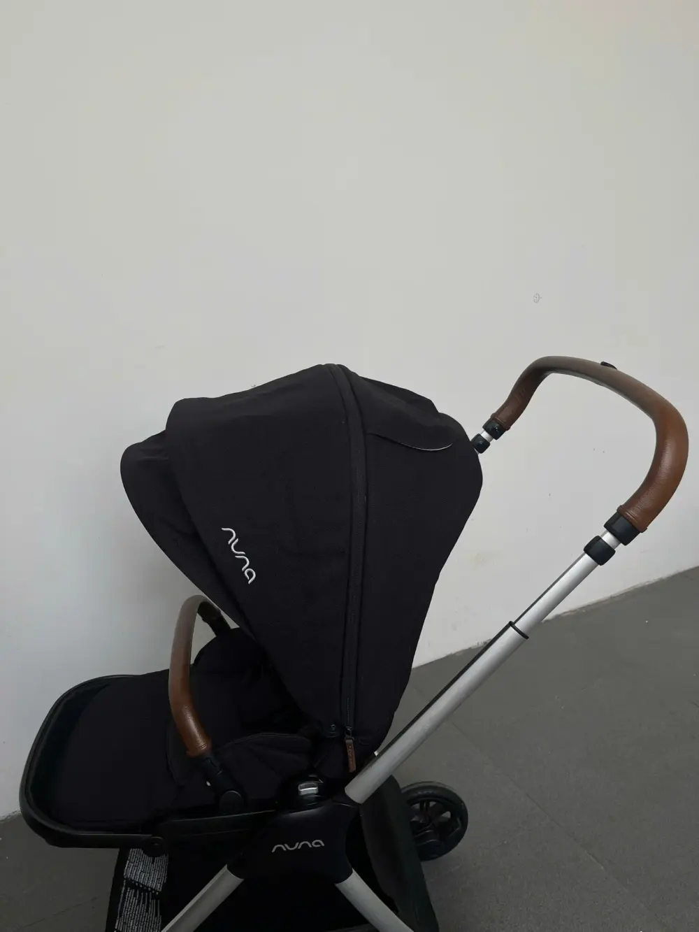 Xe đẩy Nuna triv màu đen khung xám 0-4 tuổi tối đa 22kg - Ảnh 22