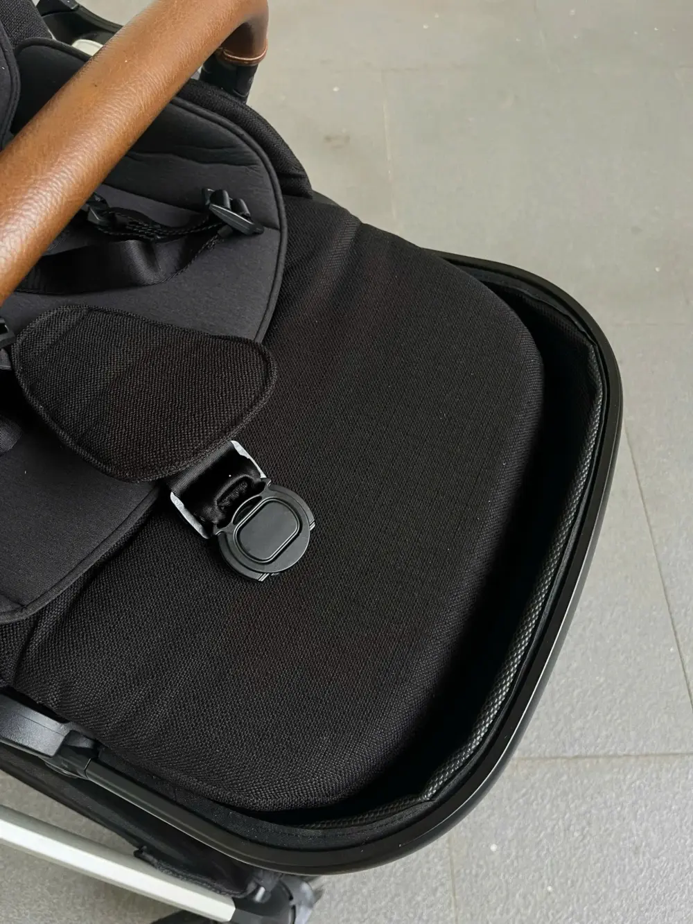 Xe đẩy Nuna triv màu đen khung xám 0-4 tuổi tối đa 22kg - Ảnh 8