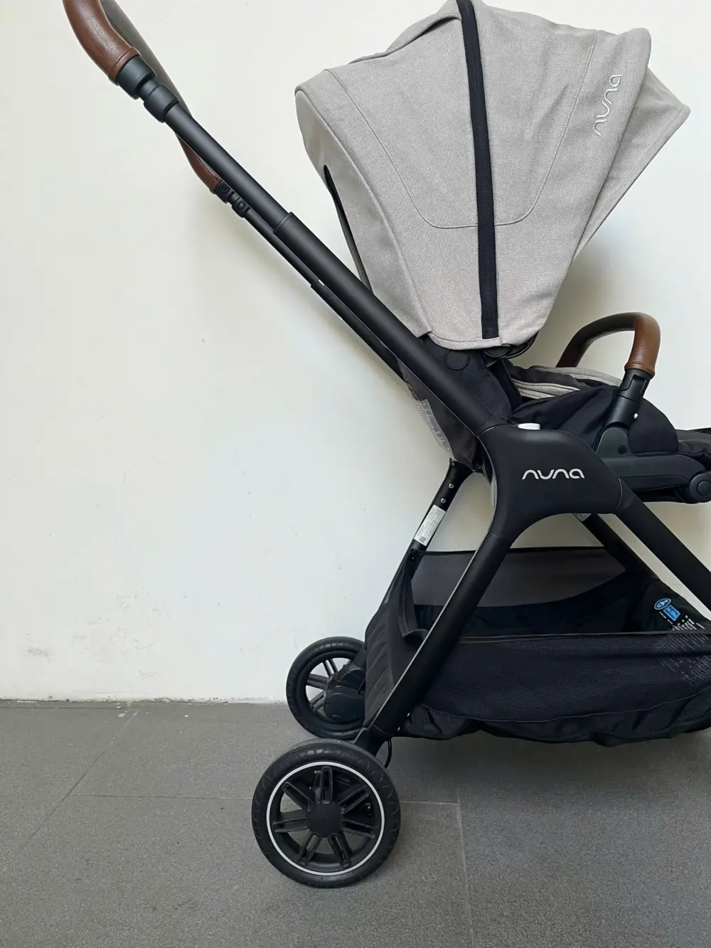 Xe đẩy Nuna triv màu xám be khung đen 0-4 tuổi tối đa 22kg - Ảnh 13