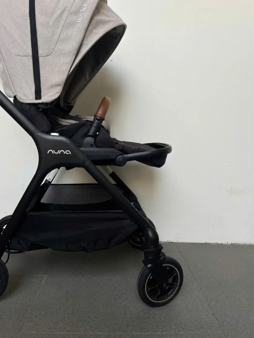 Xe đẩy Nuna triv màu xám be khung đen 0-4 tuổi tối đa 22kg - Ảnh 14