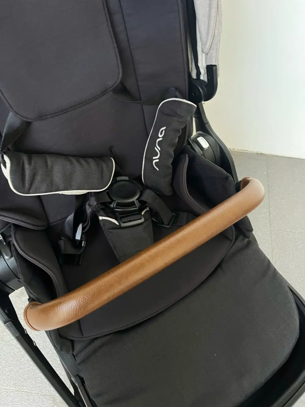 Xe đẩy Nuna triv màu xám be khung đen 0-4 tuổi tối đa 22kg - Ảnh 17
