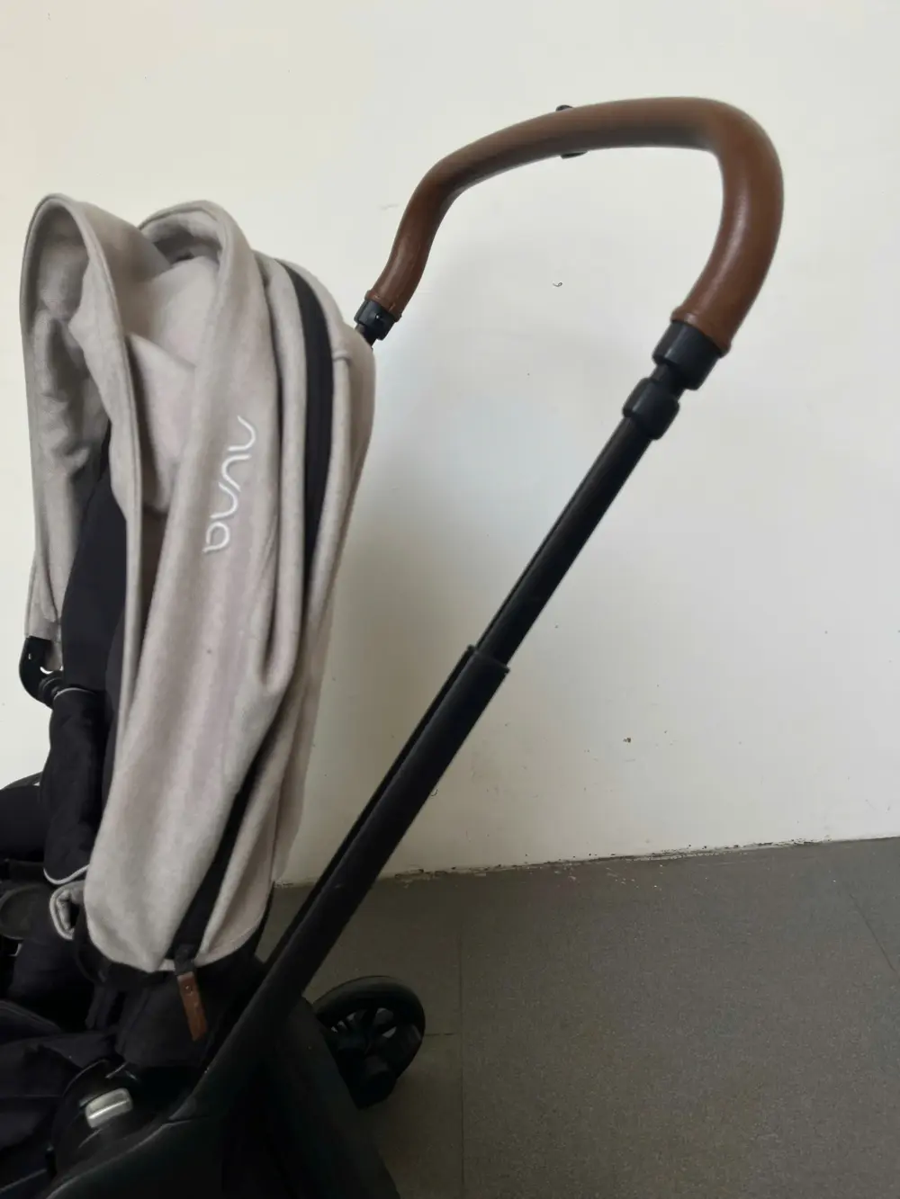 Xe đẩy Nuna triv màu xám be khung đen 0-4 tuổi tối đa 22kg - Ảnh 23