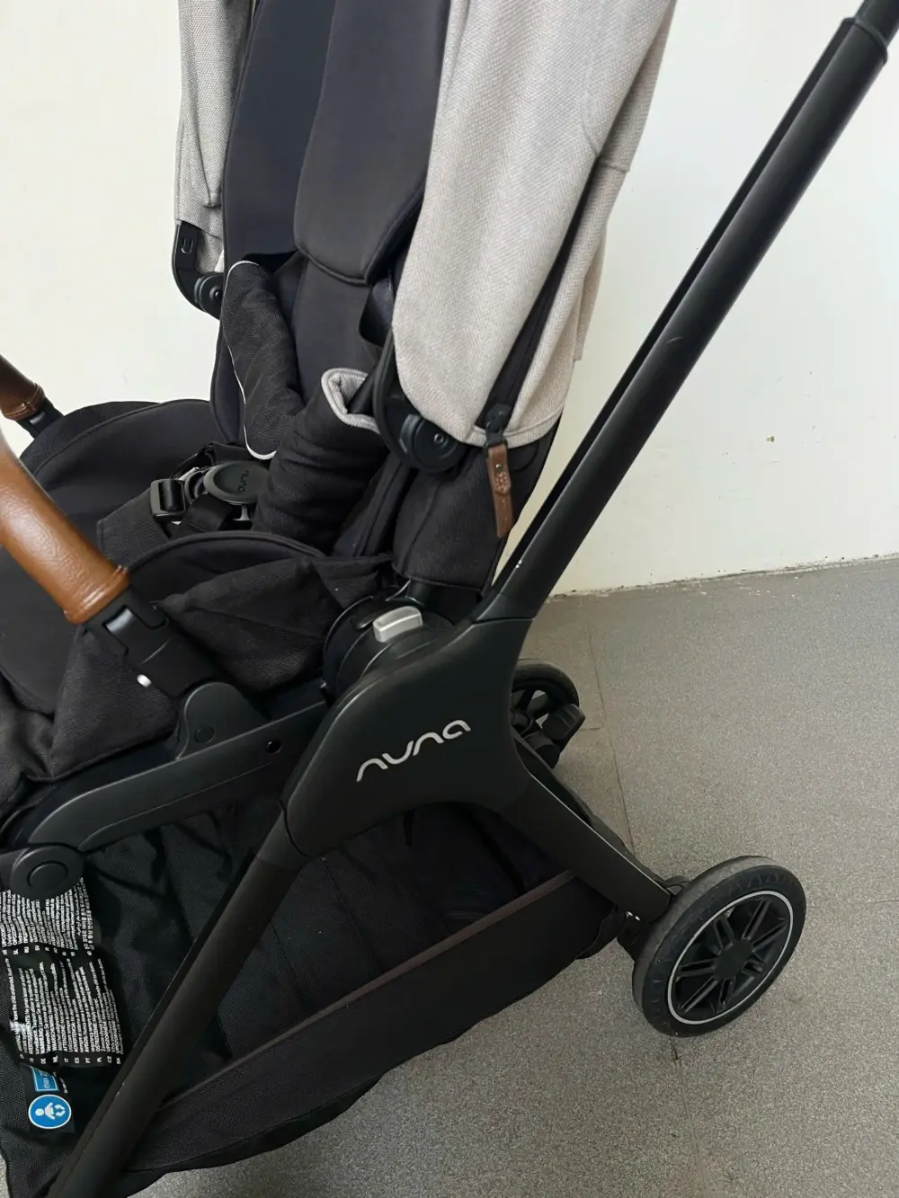 Xe đẩy Nuna triv màu xám be khung đen 0-4 tuổi tối đa 22kg - Ảnh 24