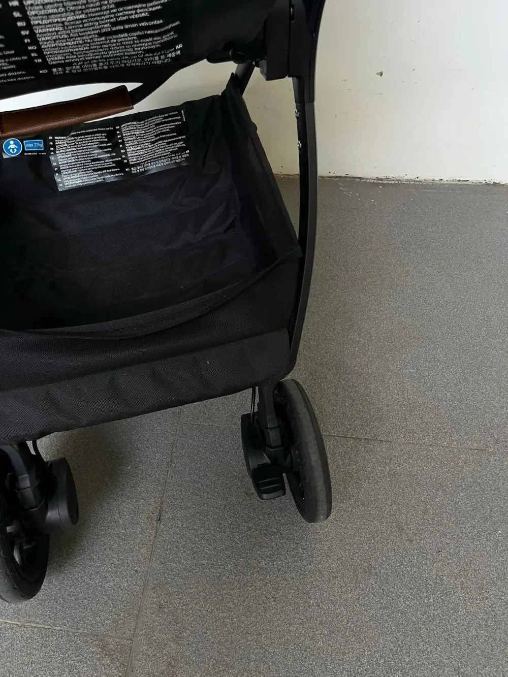 Xe đẩy Nuna triv màu xám be khung đen 0-4 tuổi tối đa 22kg - Ảnh 8