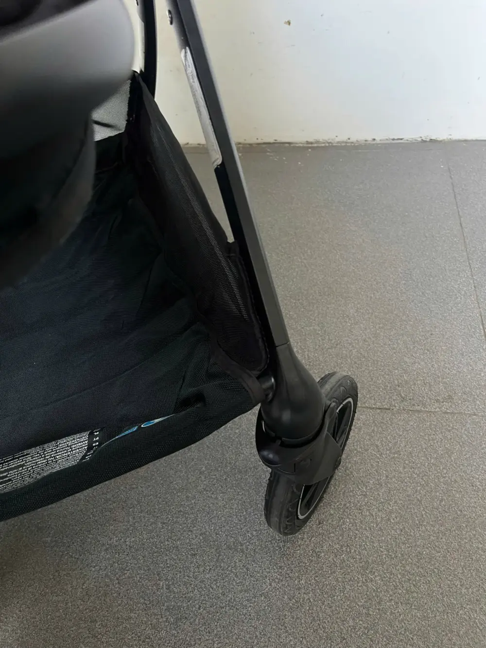 Xe đẩy Nuna triv màu đen khung đen 0-4 tuổi tối đa 22 kg - Ảnh 9