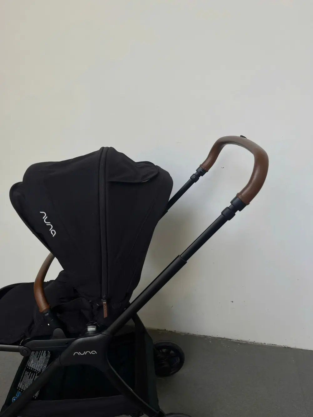 Xe đẩy Nuna triv màu đen khung đen 0-4 tuổi tối đa 22 kg - Ảnh 10