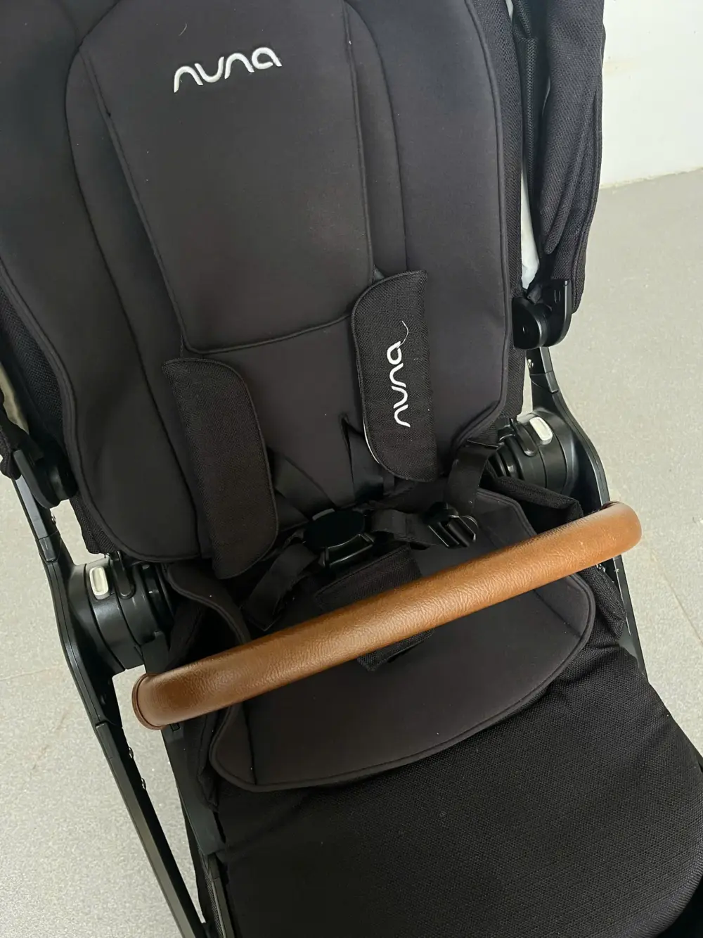 Xe đẩy Nuna triv màu đen khung đen 0-4 tuổi tối đa 22 kg - Ảnh 22