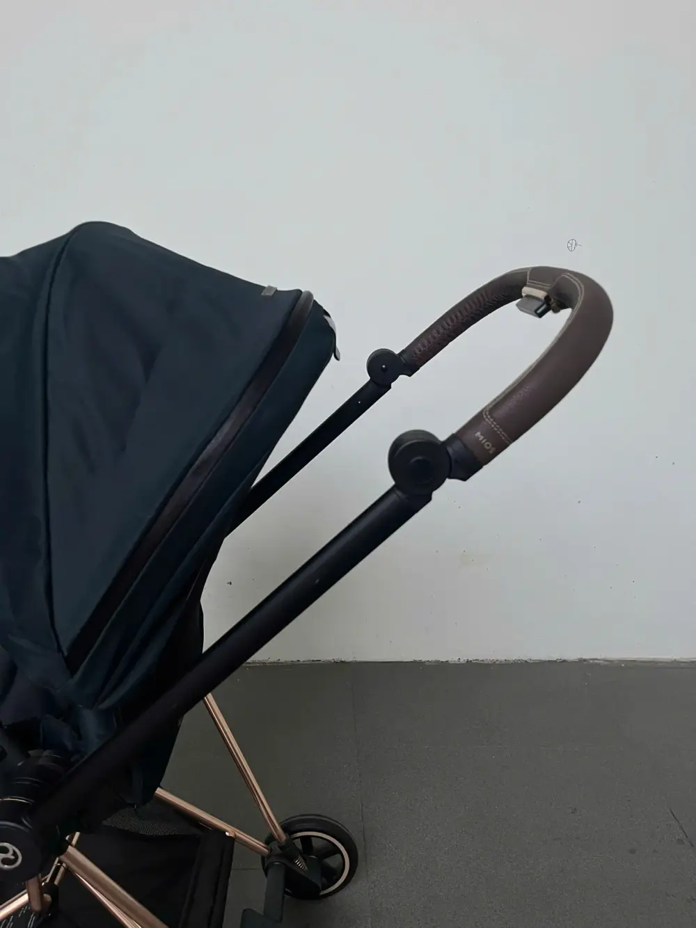 Xe đẩy Cybex mios 2 màu đen khung rose gold (2) 0-4 tuổi tối đa 22kg - Ảnh 25